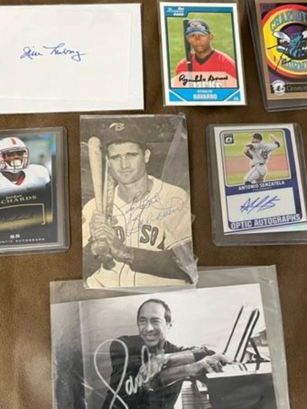 Hugh sports & entertainment autograph lot